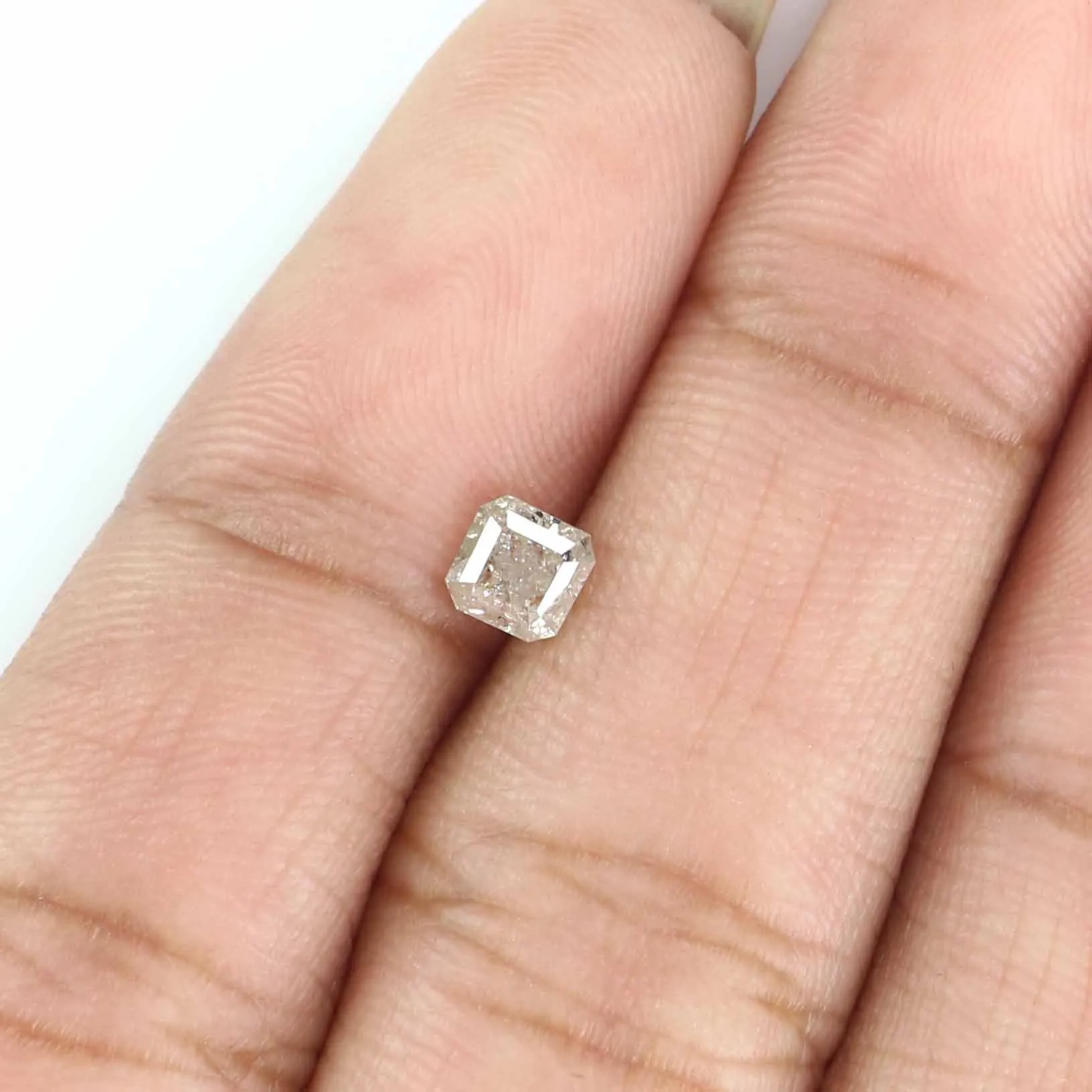 0.48 CT Natural Loose Radiant Shape Diamond Yellow Color Radiant Cut Diamond 4.00 MM Natural Grey Color Radiant Brilliant Cut Diamond LQ5963