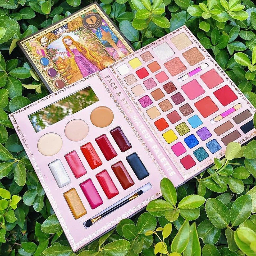 52 Colors All-in-One Eyeshadow Palette Beautiful Butterfly Pattern Kit