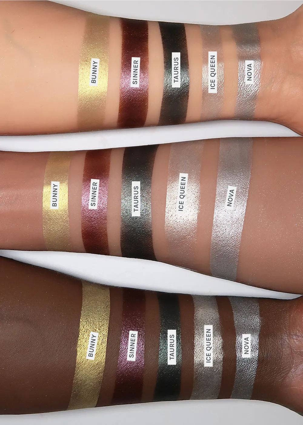 AOA Single Pressed Eyeshadow - Nova