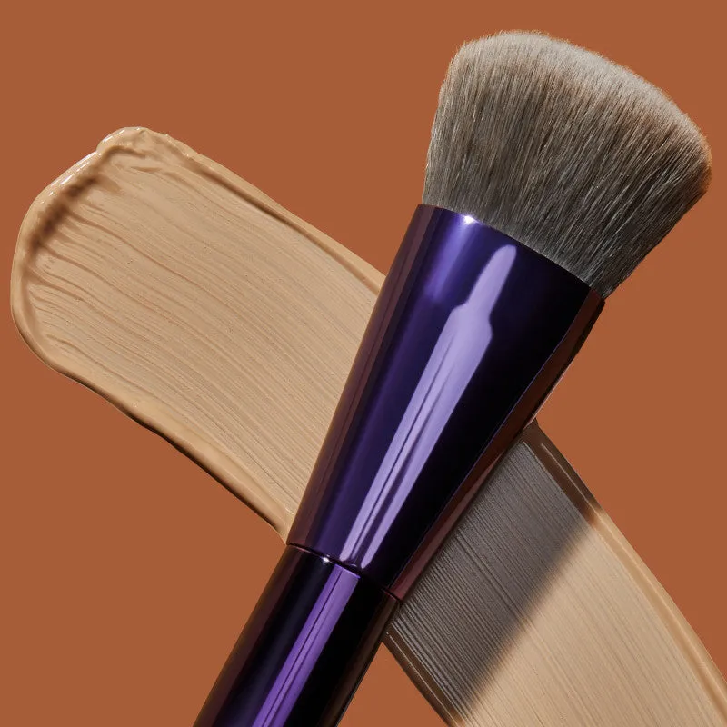Charcoal-Infused Complexion Brush