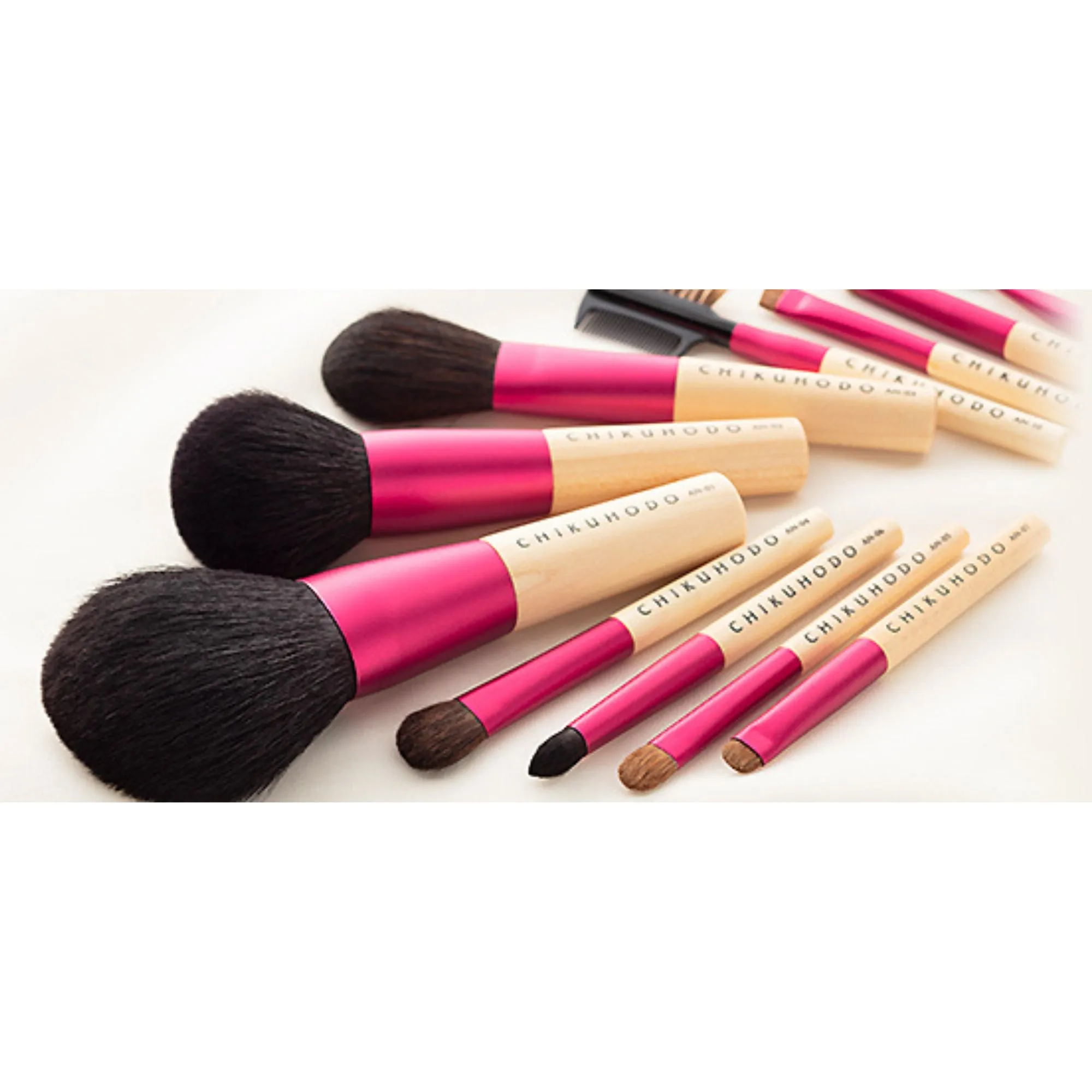 Chikuhodo 8-Brush Set, Anne Series (S-AN-8)