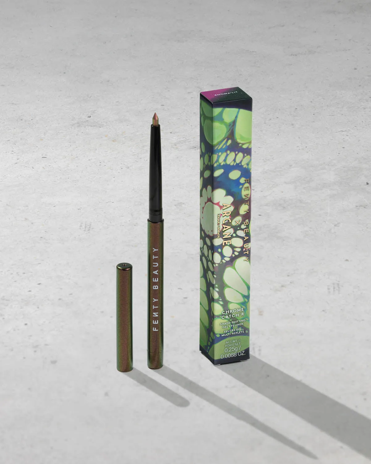 Chrome Catch'r Shade-Shifting Gel Eyeliner — Arcane Collection: Anoma'lit