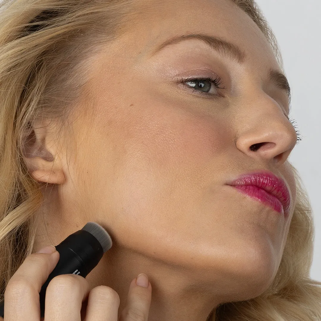 Cream Contour Stick & Brush