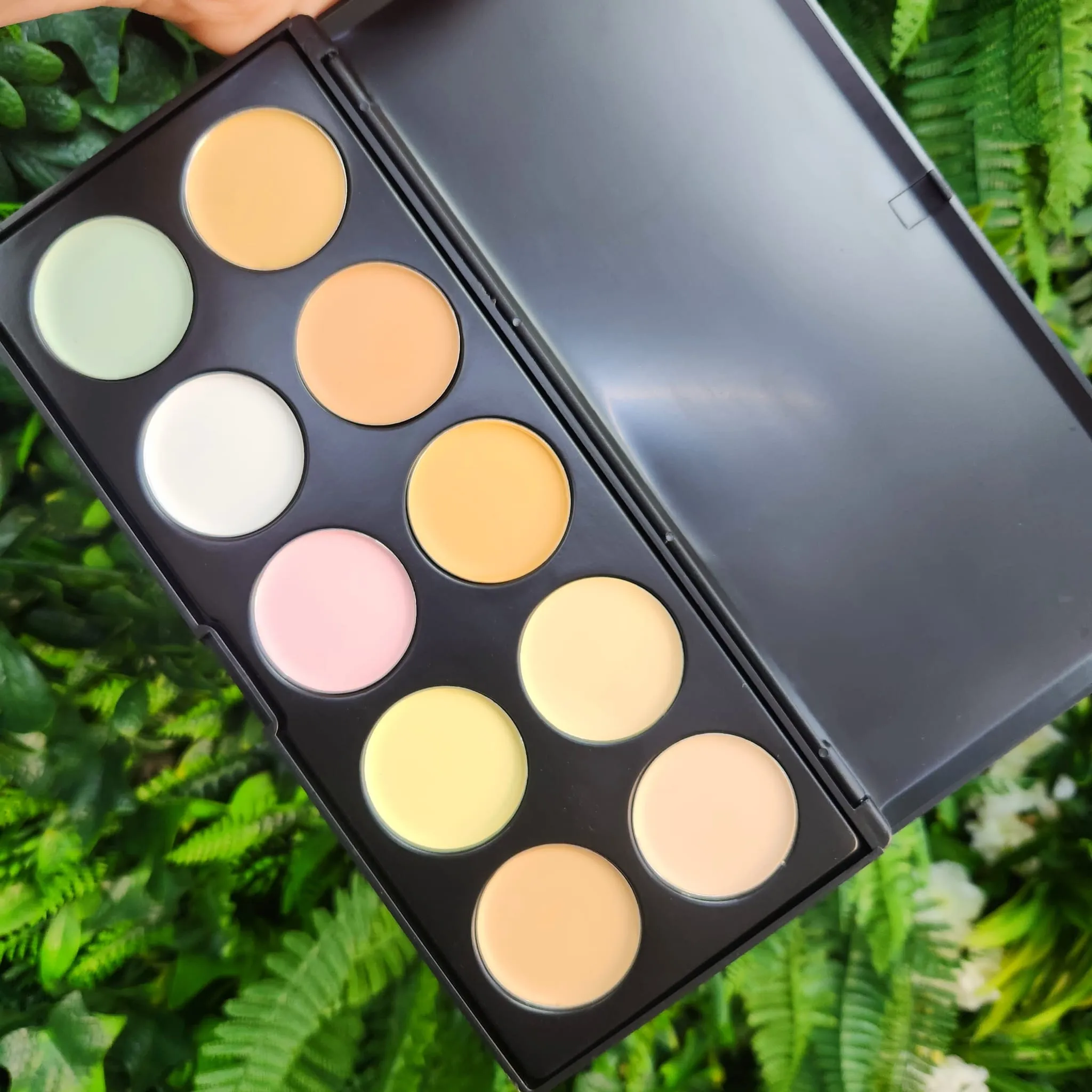 Creamy Concealer - 10 Color Palette