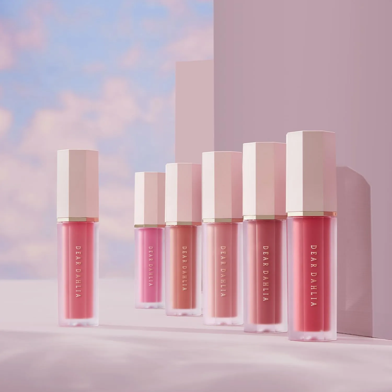 DEAR DAHLIA Petal Drop Liquid Blush DREAMY Liquid Cream Blush for Cheeks, Blush Liquid Makeup, Rare Beauty, Natural Long Lasting Face Cream Blush Makeup, Skin Tint Blush, 4g