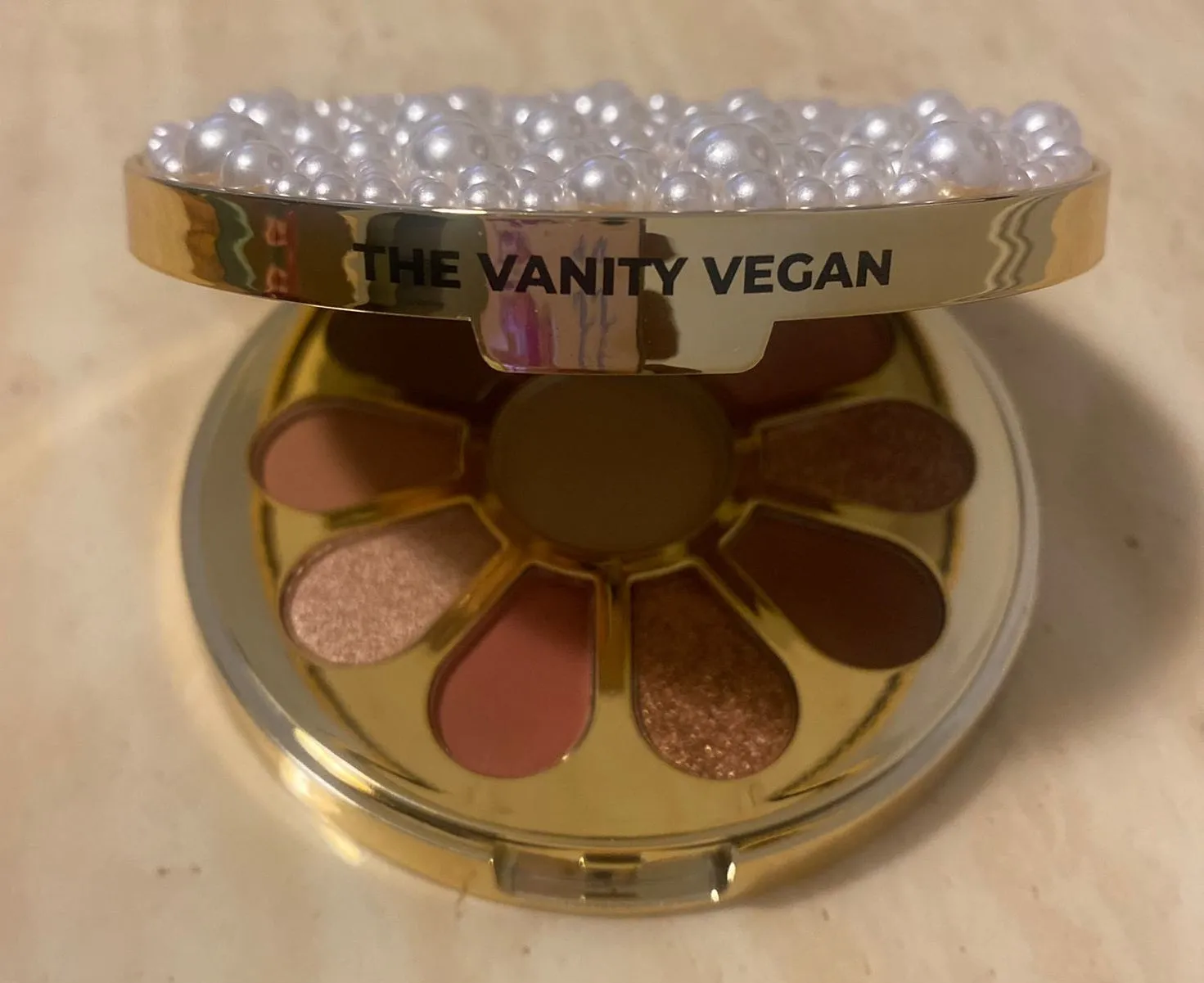 Elegant Pearl Eyeshadow - Cinnamon Dried Rose