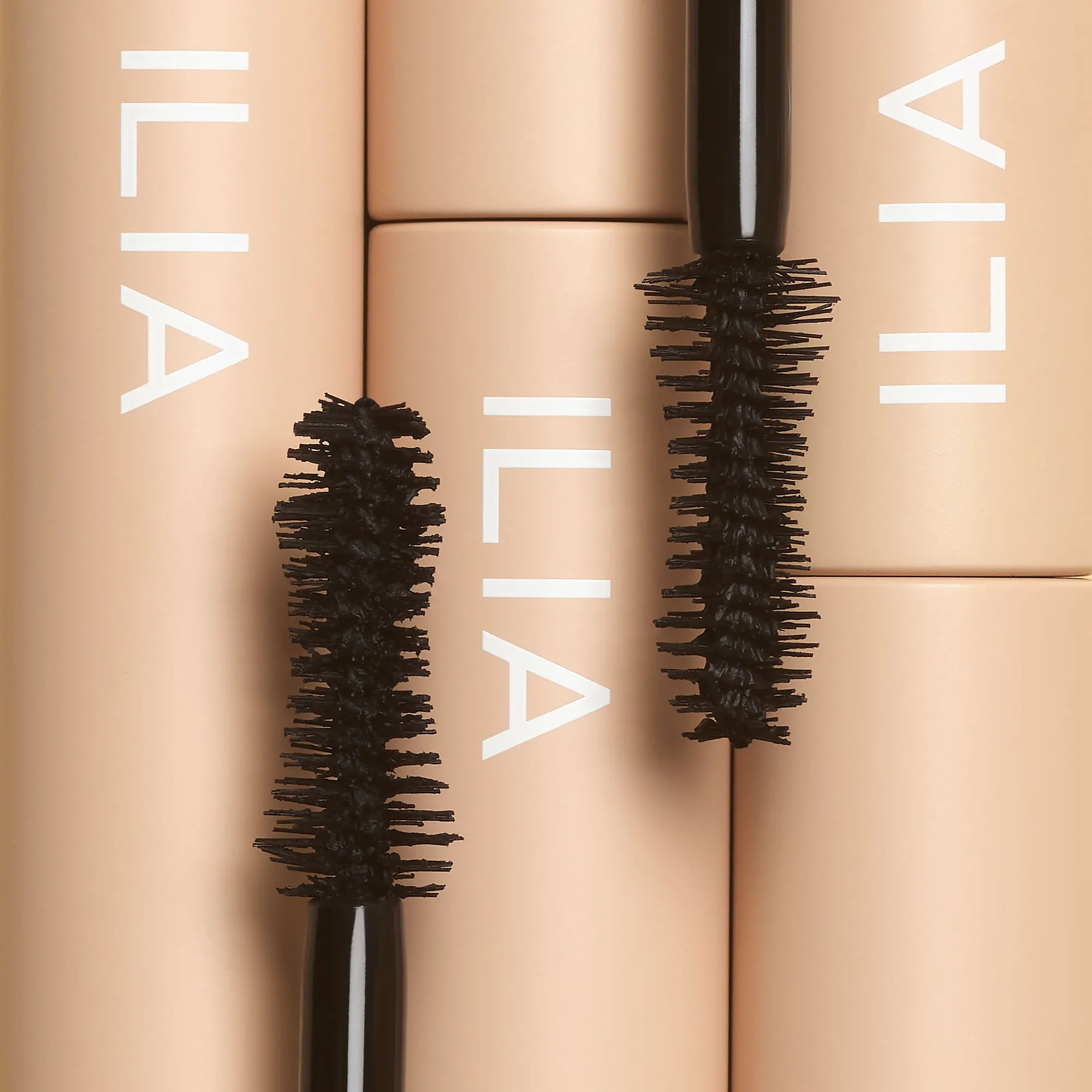 Fullest Volumizing Mascara