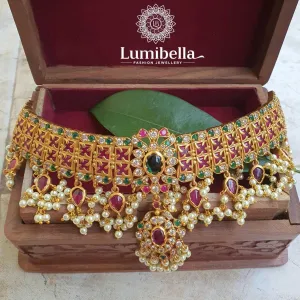 Kemp Style Royal Choker With Earrings