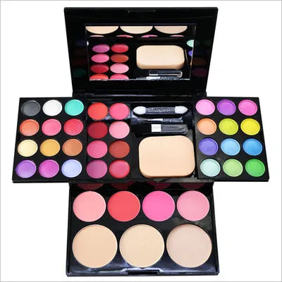 Makeup Box with 24 Eyeshadows, 8 Lipsticks, 4 Blushes, 3 Powders, and a 39-Color Makeup Disc – the perfect combination in a makeup tray.