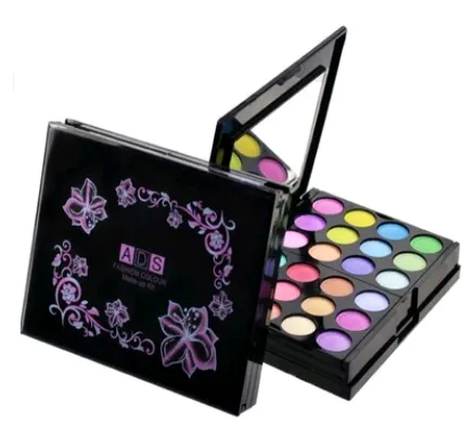Makeup Box with 24 Eyeshadows, 8 Lipsticks, 4 Blushes, 3 Powders, and a 39-Color Makeup Disc – the perfect combination in a makeup tray.