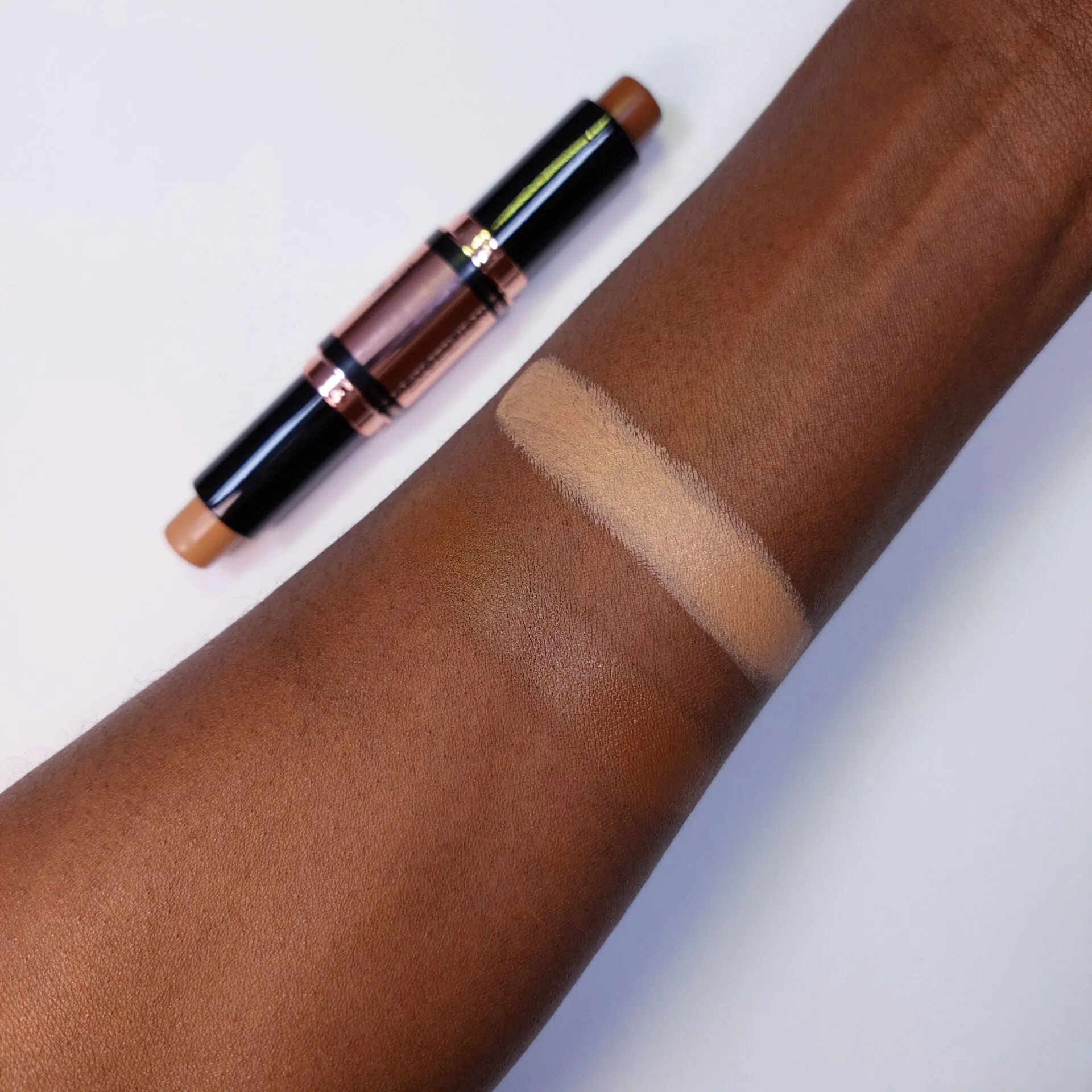 Makeup Revolution Fast Base Contour Stick