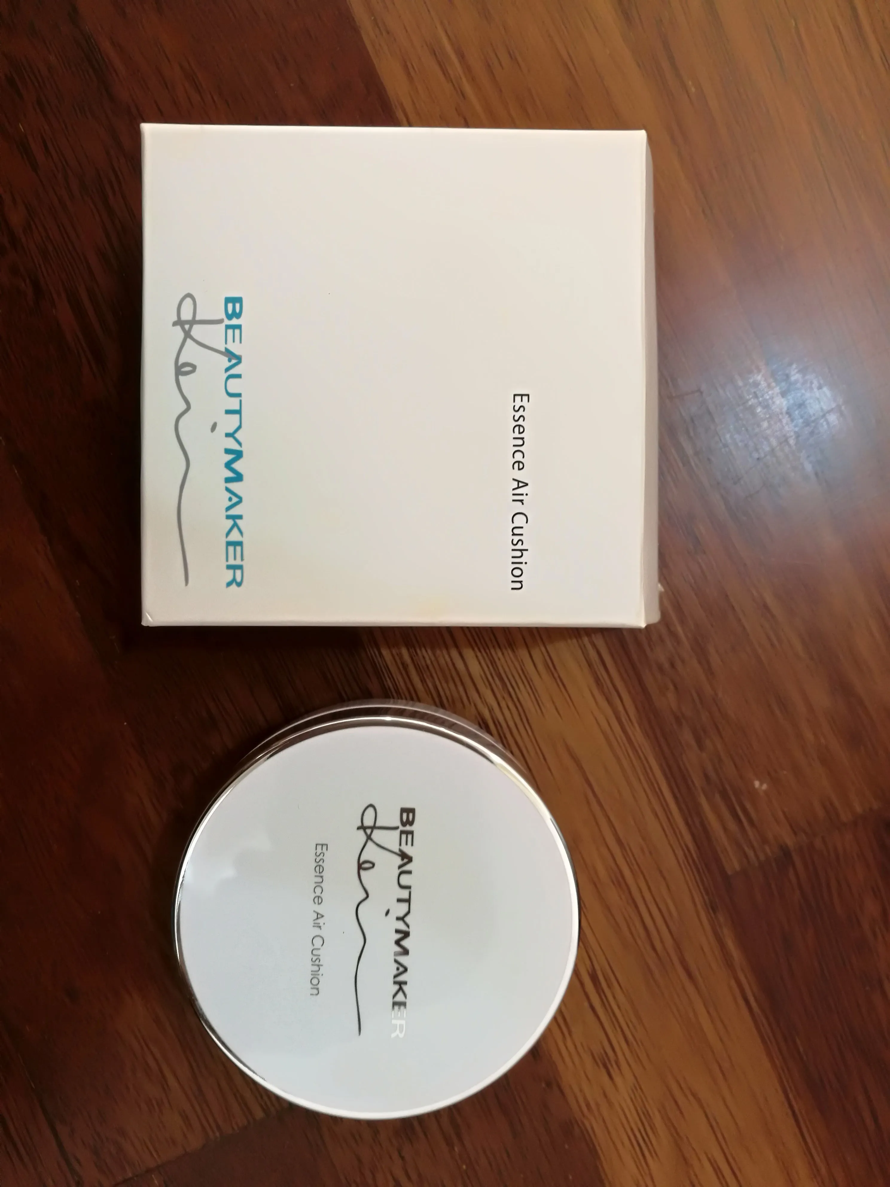 Matte Cushion 零油光晶漾持妝氣墊粉餅