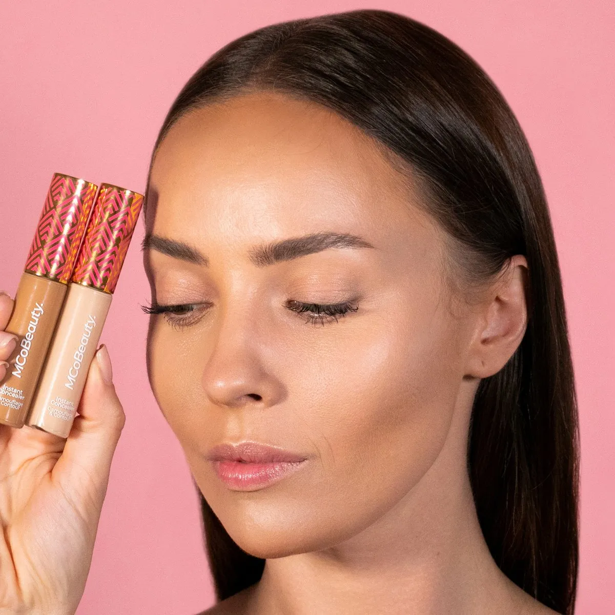 MCOBEAUTY Instant Camouflage & Contour Concealer - Ivory