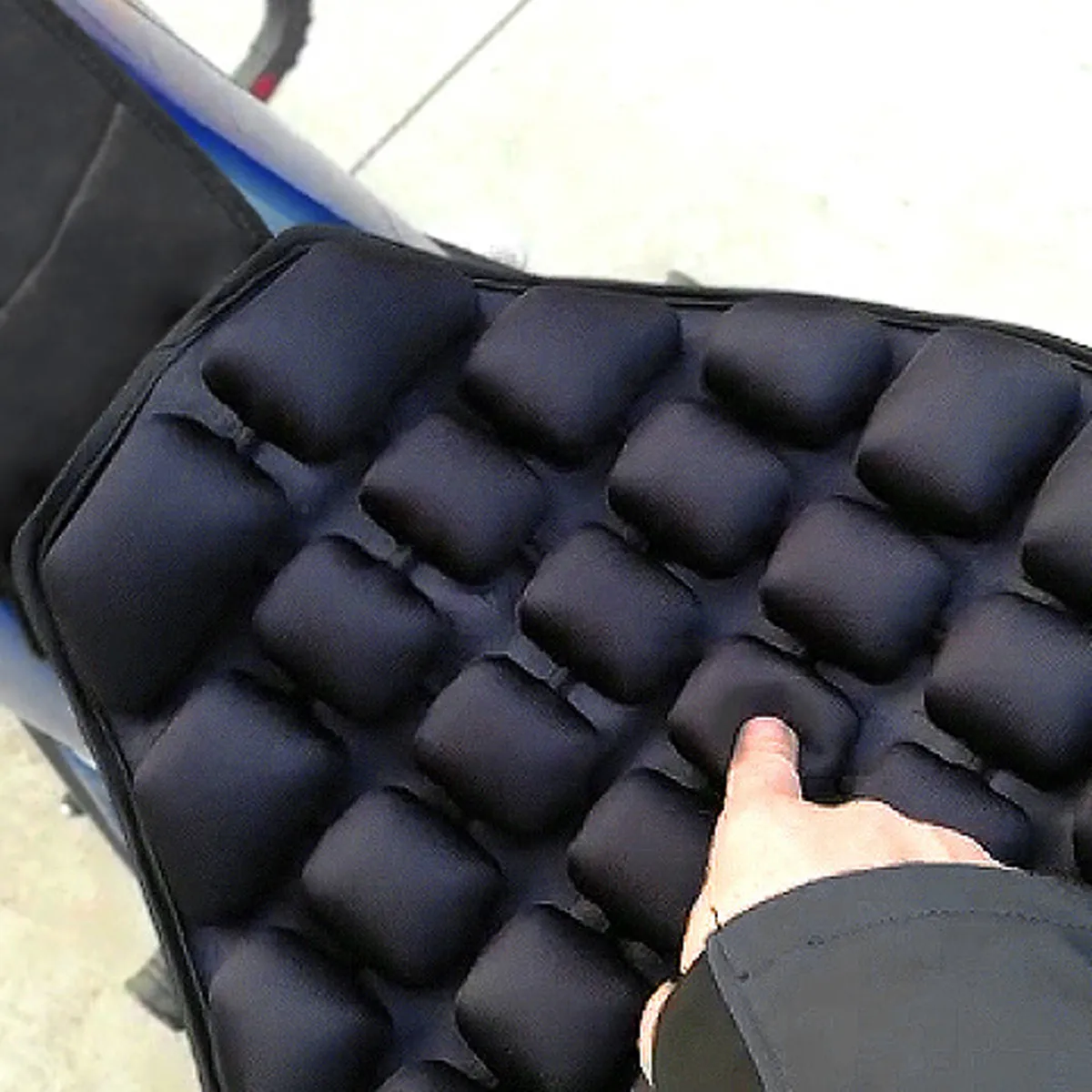 Motorcycle Air Seat Cushion Pressure Relief Ride Cover Black for Harley