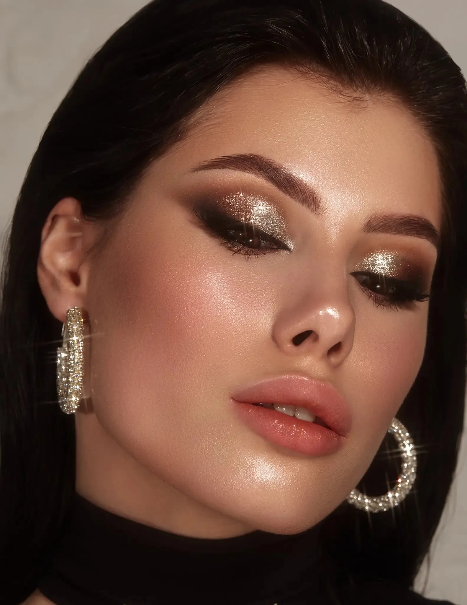 Must Have Combo Eyeshadow Glitter Shades #11, #19, #33 & Free Gel Primer