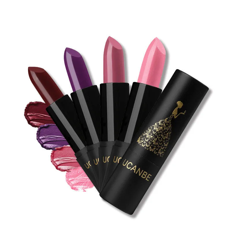 Nourishing Lipstick with Moisturizing Formula
