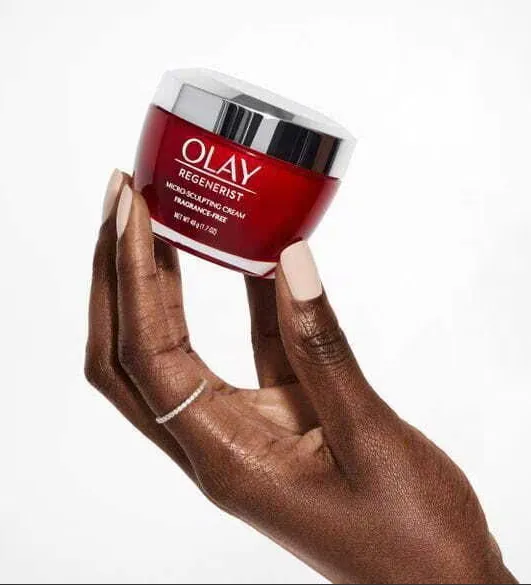 Olay Regenerist 3 Point Anti-Ageing Day Cream - Renew Skins Natural Glow- 50ml
