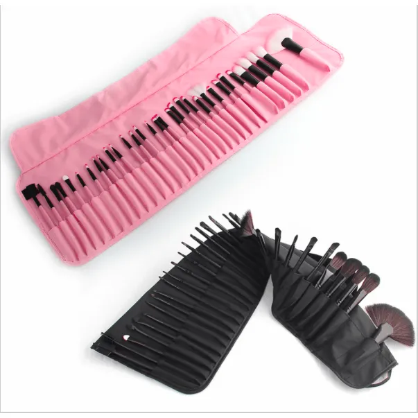 PROFESSIONAL BAG OF MAKEUP BRUSHES -- 32 PIECES