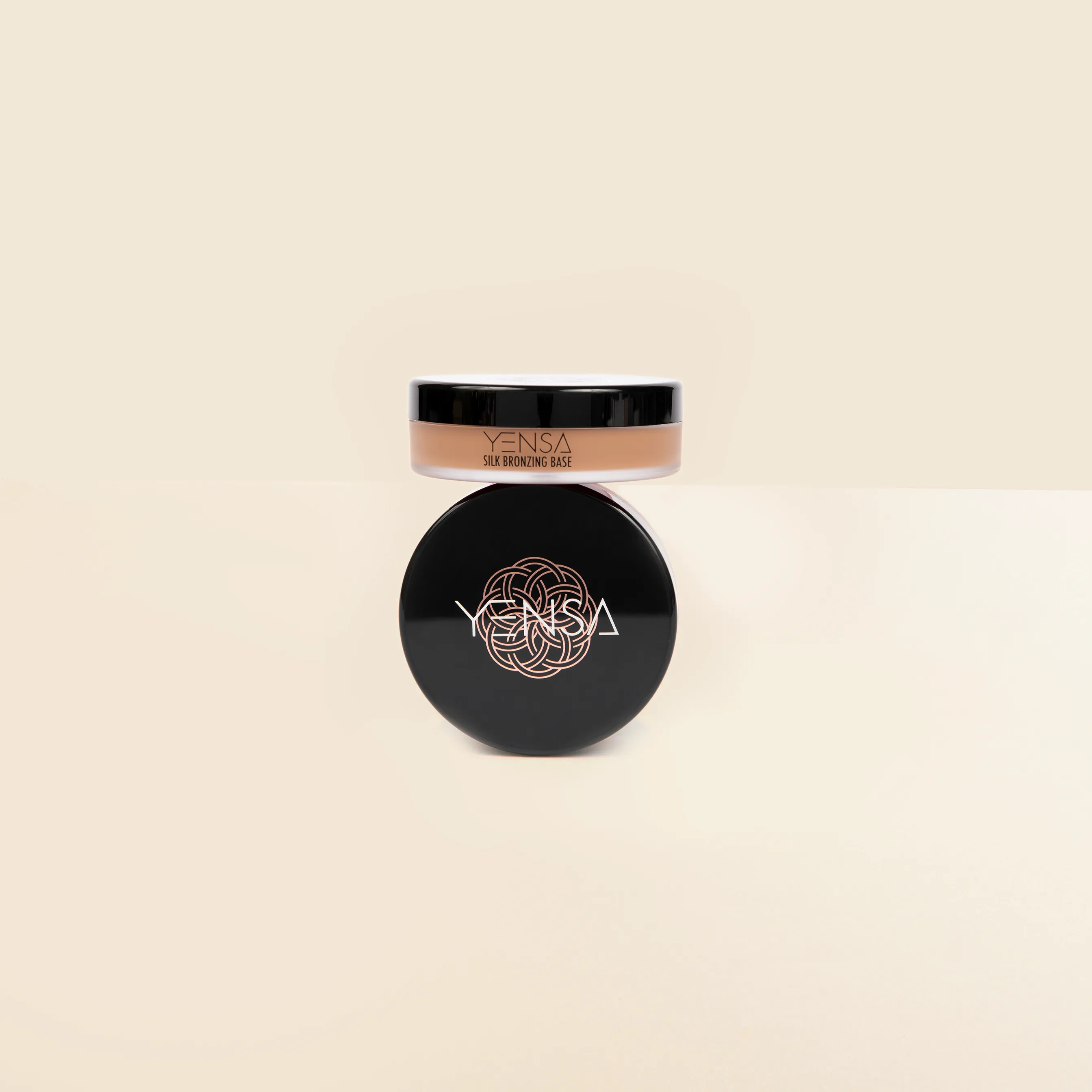 Silk Bronzing Base Cream Bronzer with Peptides