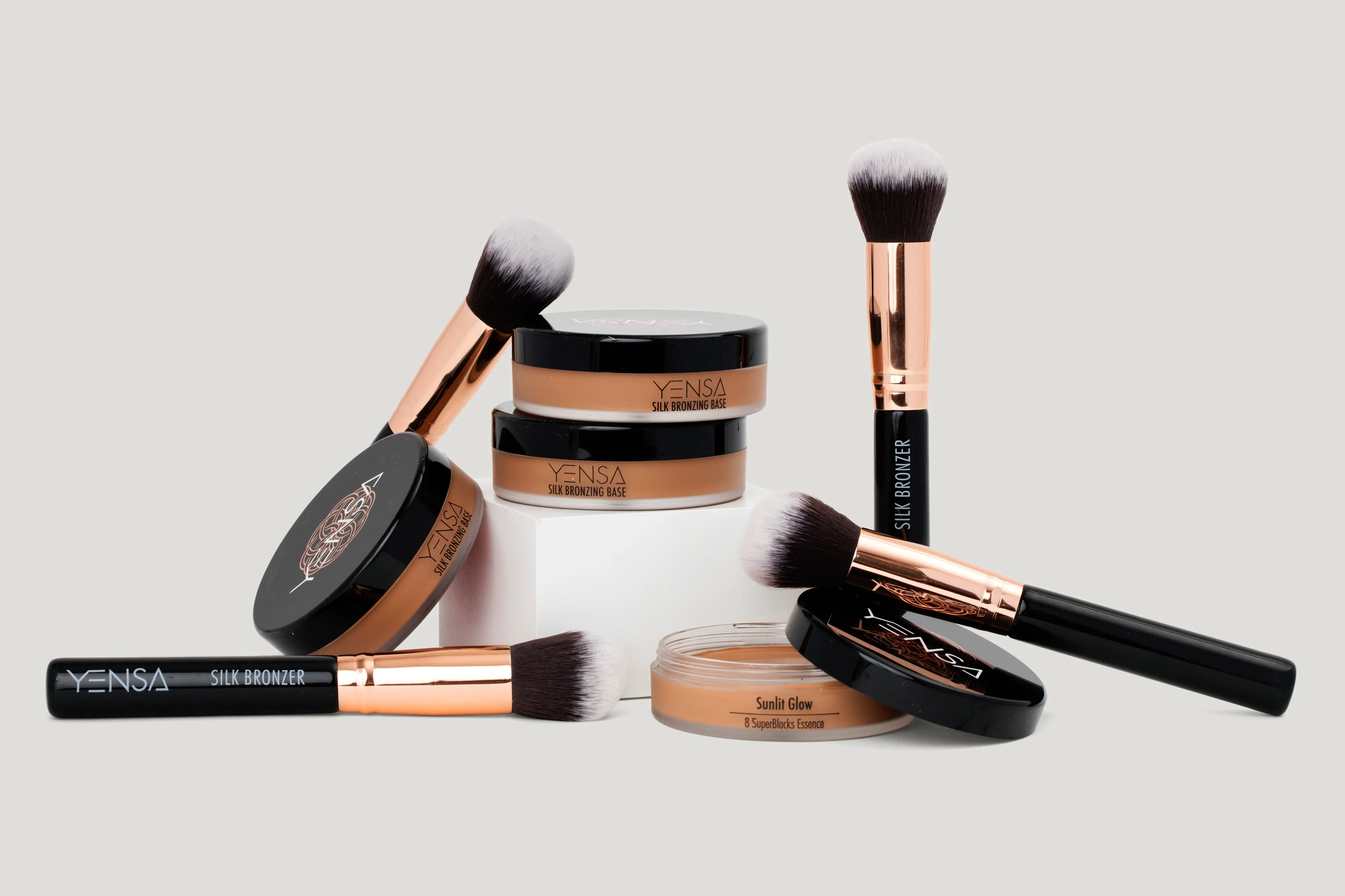 Silk Bronzing Base Cream Bronzer with Peptides