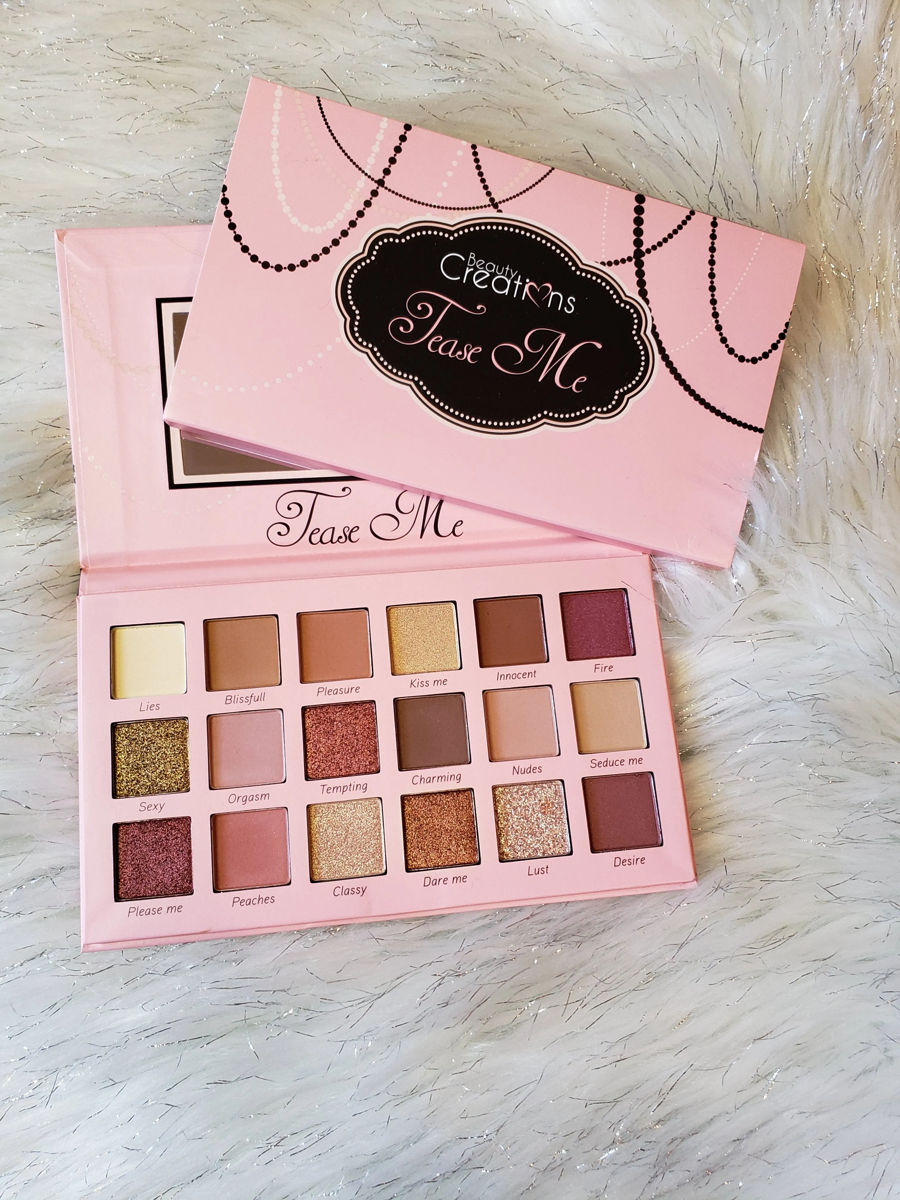 Tease Me from Beauty Creations 18 Color Eyeshadow Palette