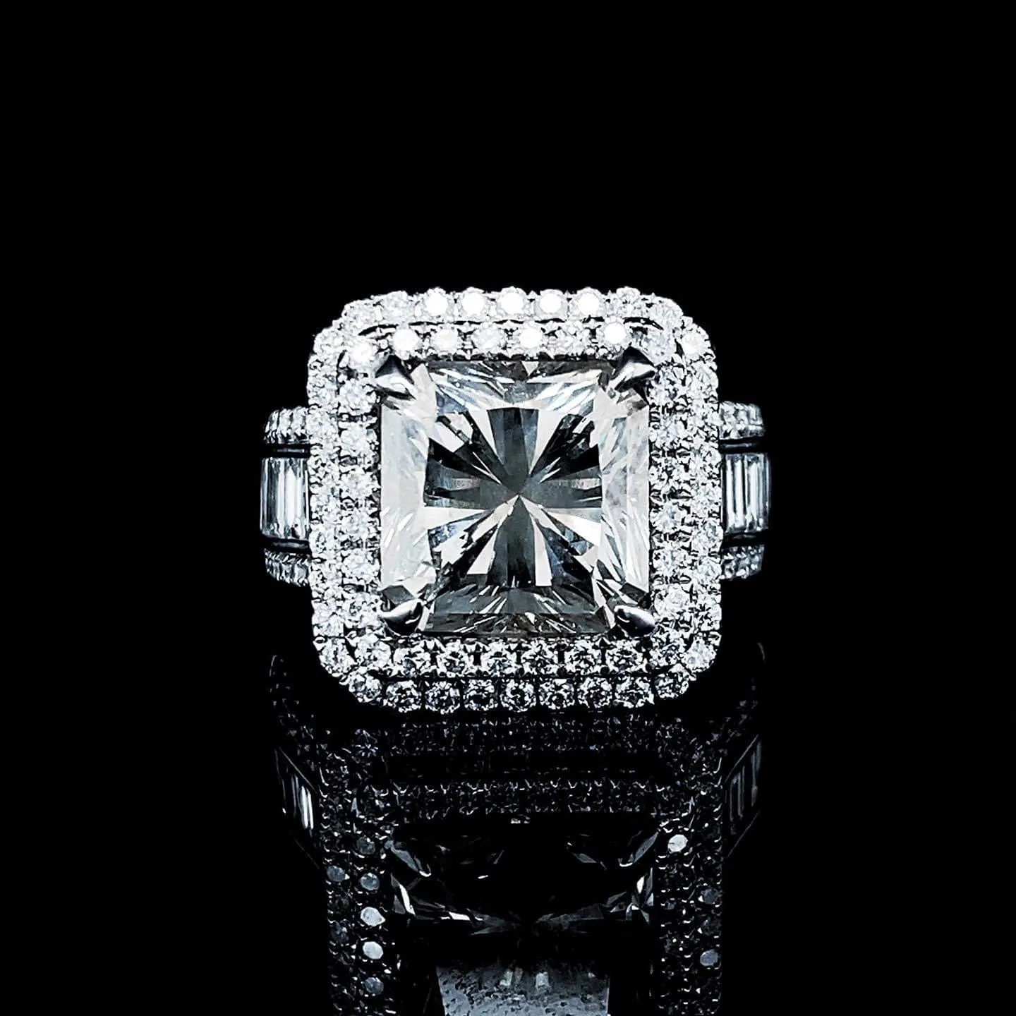 The Stolen LVNA Signatures | Archives 5.00ct Square Radiant Center Diamond Engagement Ring 18kt